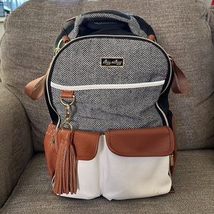 Itzy Ritzy Diaper Backpack - Coffee & Cream